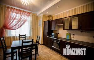 3-к квартира, на длительный срок, 140м2, 5/8 этаж