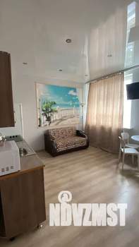 Студия квартира, посуточно, 35м2, 6/23 этаж