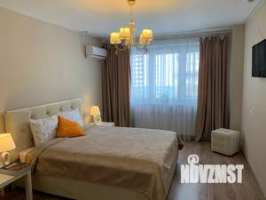 1-к квартира, посуточно, 32м2, 6/23 этаж