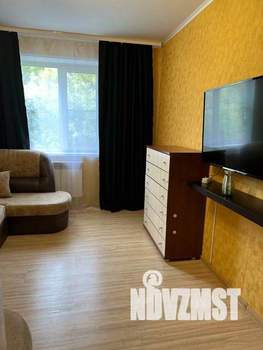 3-к квартира, посуточно, 54м2, 1/1 этаж