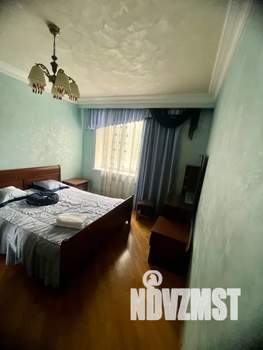 4-к квартира, посуточно, 130м2, 3/10 этаж