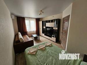 1-к квартира, посуточно, 35м2, 4/10 этаж