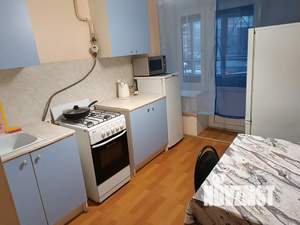 1-к квартира, посуточно, 42м2, 1/10 этаж