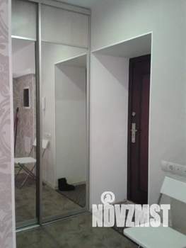 Студия квартира, посуточно, 40м2, 3/12 этаж