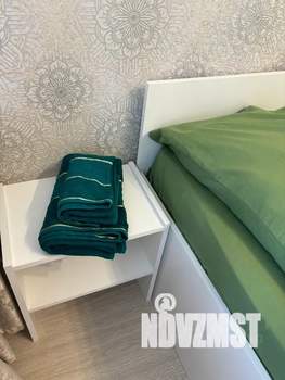 1-к квартира, посуточно, 38м2, 4/9 этаж