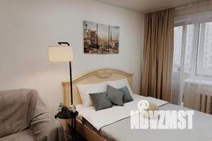 1-к квартира, посуточно, 41м2, 4/10 этаж