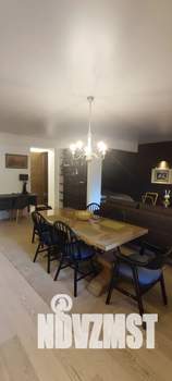 Студия квартира, посуточно, 55м2, 1/6 этаж