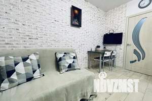 1-к квартира, посуточно, 35м2, 9/25 этаж