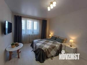 1-к квартира, посуточно, 42м2, 7/10 этаж