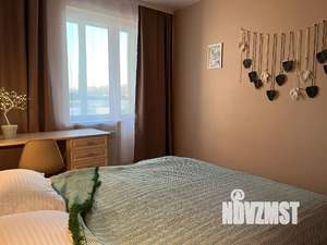 1-к квартира, посуточно, 40м2, 6/18 этаж