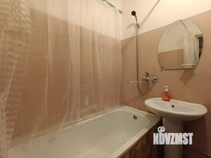 1-к квартира, посуточно, 47м2, 8/10 этаж