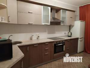 1-к квартира, посуточно, 40м2, 2/27 этаж