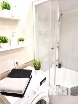 1-к квартира, посуточно, 45м2, 1/25 этаж