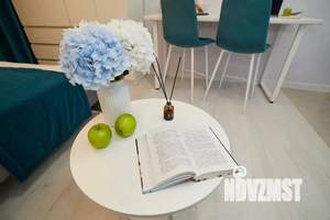 Студия квартира, посуточно, 25м2, 1/14 этаж