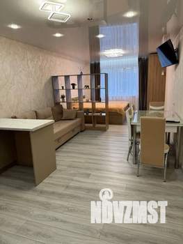 Студия квартира, посуточно, 38м2, 1/17 этаж