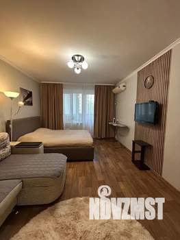 1-к квартира, посуточно, 37м2, 2/10 этаж