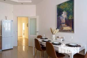 2-к квартира, посуточно, 87м2, 1/1 этаж