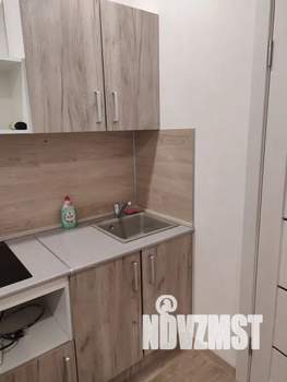 Студия квартира, посуточно, 22м2, 1/15 этаж