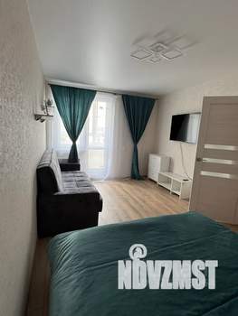 1-к квартира, посуточно, 38м2, 10/18 этаж