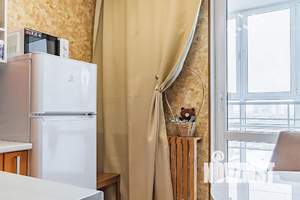 1-к квартира, посуточно, 38м2, 8/20 этаж