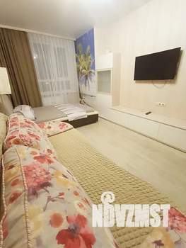 1-к квартира, посуточно, 42м2, 12/25 этаж