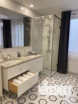 1-к квартира, посуточно, 65м2, 3/25 этаж