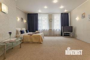 3-к квартира, посуточно, 131м2, 1/1 этаж