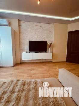 1-к квартира, посуточно, 37м2, 17/19 этаж