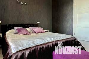 2-к квартира, посуточно, 65м2, 8/22 этаж