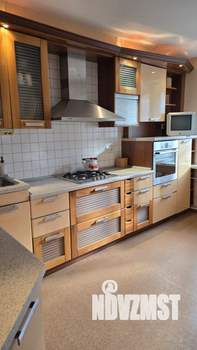 3-к квартира, на длительный срок, 96м2, 1/10 этаж