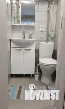 Студия квартира, посуточно, 14м2, 2/5 этаж