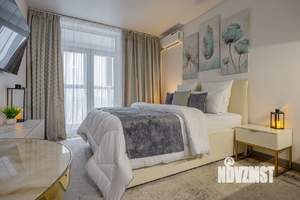 Студия квартира, посуточно, 28м2, 18/19 этаж