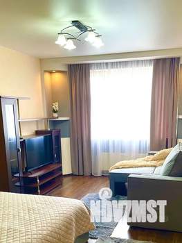 1-к квартира, посуточно, 42м2, 12/17 этаж