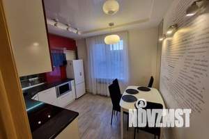 2-к квартира, посуточно, 55м2, 3/10 этаж