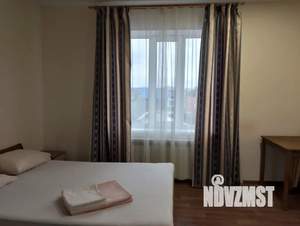 Студия квартира, посуточно, 32м2, 3/3 этаж