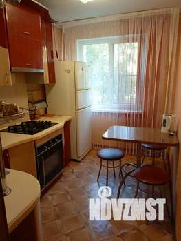 1-к квартира, посуточно, 38м2, 2/9 этаж