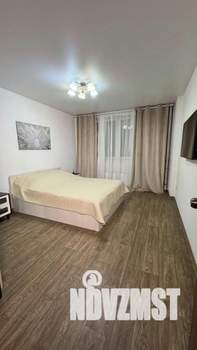 1-к квартира, посуточно, 43м2, 1/1 этаж