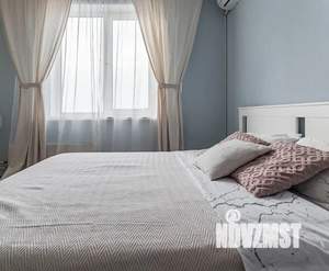 1-к квартира, посуточно, 35м2, 7/10 этаж