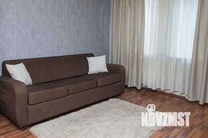 1-к квартира, посуточно, 40м2, 4/10 этаж