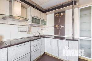 3-к квартира, посуточно, 80м2, 1/1 этаж