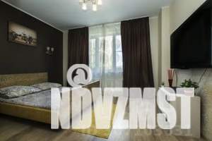 2-к квартира, посуточно, 65м2, 1/17 этаж