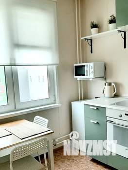 1-к квартира, посуточно, 34м2, 4/10 этаж