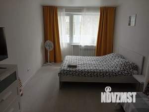 1-к квартира, посуточно, 32м2, 7/9 этаж