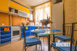2-к квартира, посуточно, 65м2, 7/7 этаж