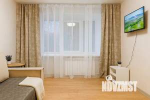 2-к квартира, посуточно, 42м2, 1/1 этаж