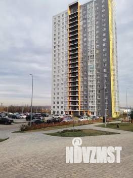 Студия квартира, посуточно, 25м2, 1/19 этаж