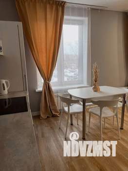 1-к квартира, посуточно, 37м2, 2/25 этаж