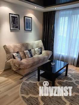1-к квартира, посуточно, 35м2, 4/7 этаж