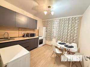 1-к квартира, посуточно, 30м2, 2/10 этаж