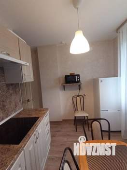 1-к квартира, посуточно, 35м2, 4/25 этаж
